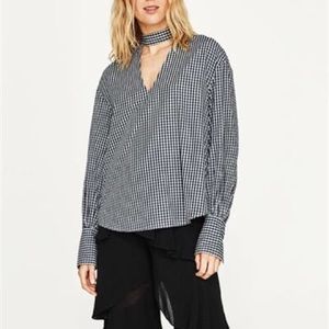 Zara Tops - Zara Gingham Voluminous Cut Out Detail Long Sleeve Zara Tops - Zara Gingham Voluminous Cut Out Detail Long Sleeve